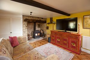 Sitting Room- click for photo gallery